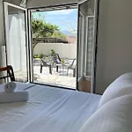 Sunny House Corinth