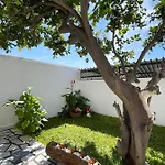 Apartment Sunny House *