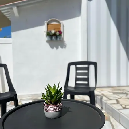 Sunny House * Corinth